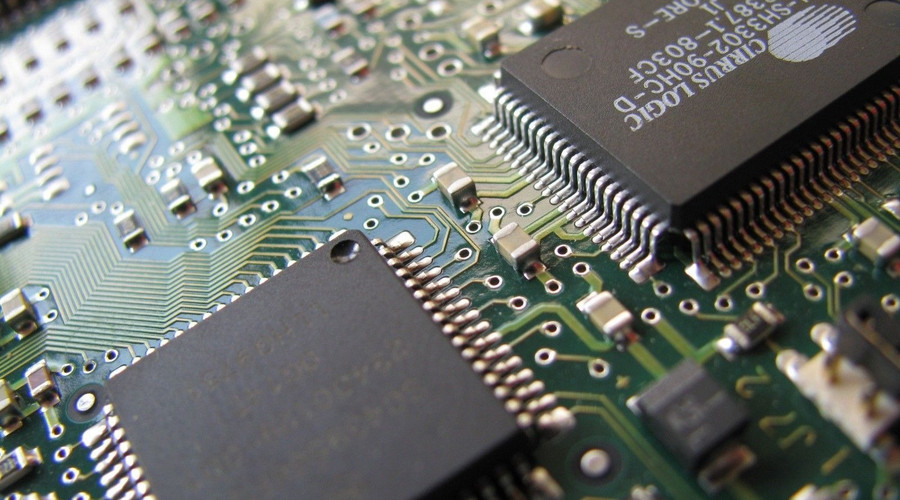 详解经典 CAN(CAN 2.0)和增强型 CAN FD数据帧的结构、字段功能及版本差异