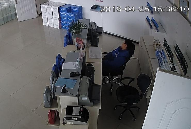  人员睡岗/脱岗检测算法通过计算机视觉技术，结合目标检测与行为分析，有效降低人工巡检成本和安全风险(图2)