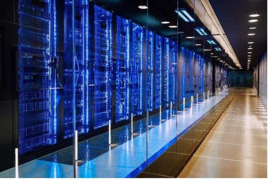 推理算力需求反超训练!智算卡成AI落地关键,国产卡凭啥拿下70%份额?(图2)