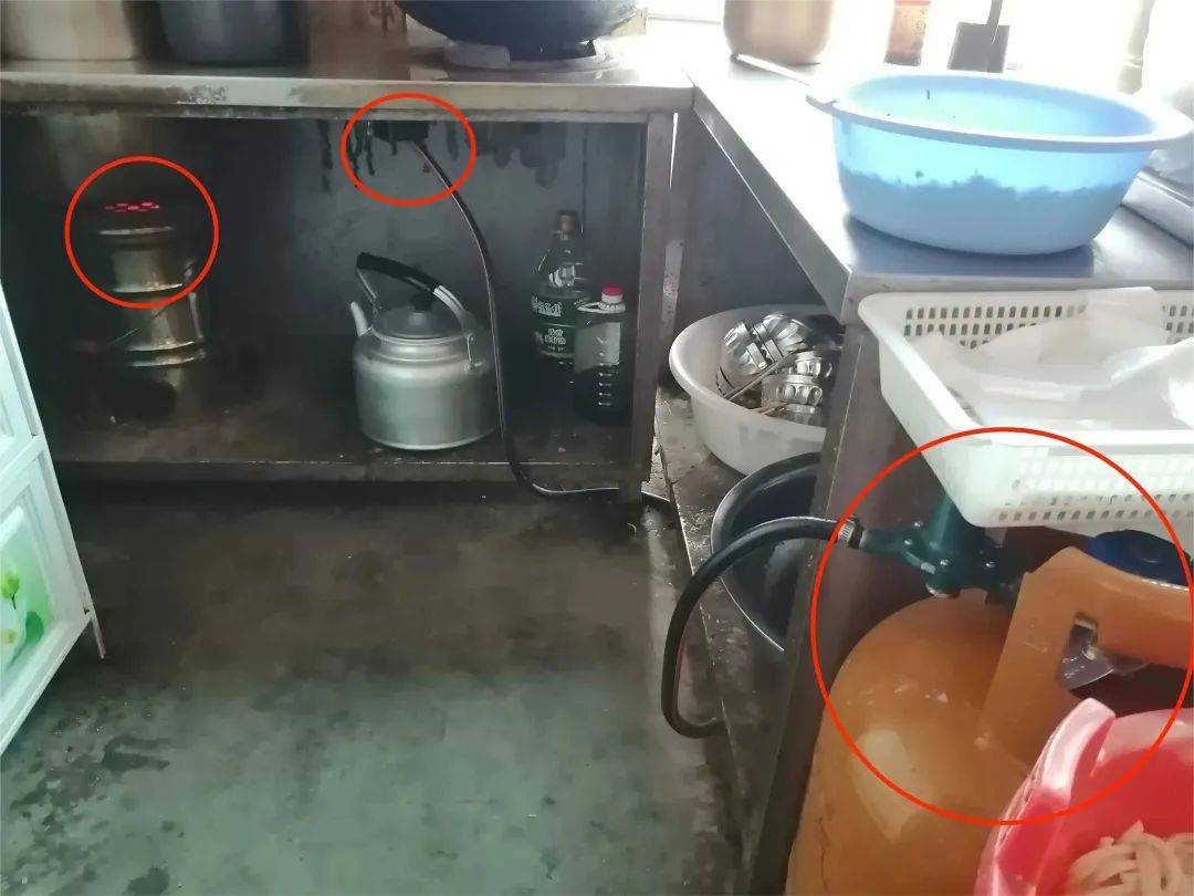 从YOLOv8到边缘部署:明火离岗检测算法如何实现"毫秒级响应+低算力适配"?(图2)