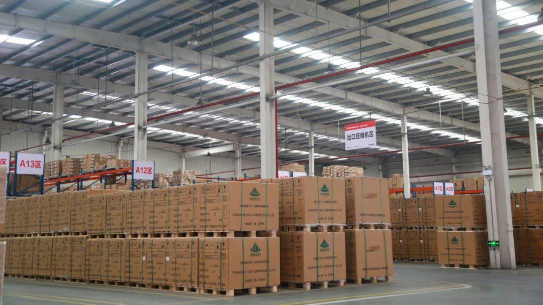 智慧仓储安全防线：基于 YOLOv8 的货物堆码倾斜预警系统实践(图3)