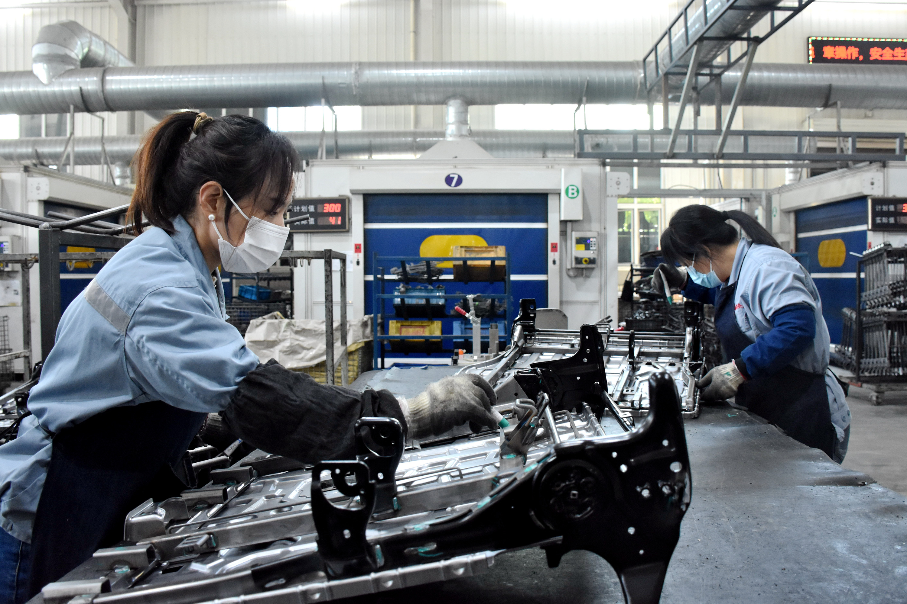 8TOPS 算力+8ms 延迟!视觉识别边缘计算盒子重构 AI 推理新速度(图2)