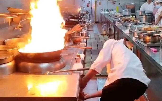 多地餐馆后厨起火敲响警钟:明火离岗检测算法成餐饮必备安防配置(图2)