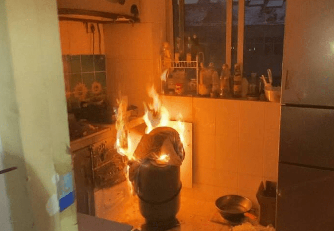 边缘计算赋能后厨安防:明火离岗算法推理延迟42ms,毫秒级推送告警(图1)