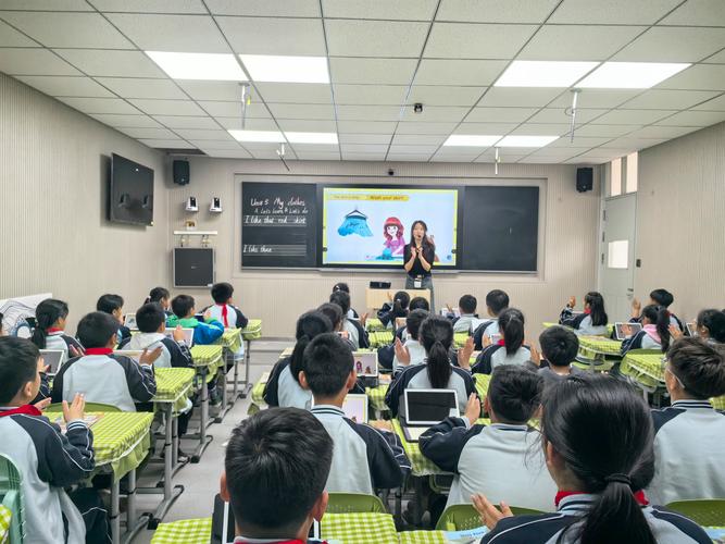 跨学科融合+AI助教加持,智慧课堂让"因材施教"精准落地(图1)