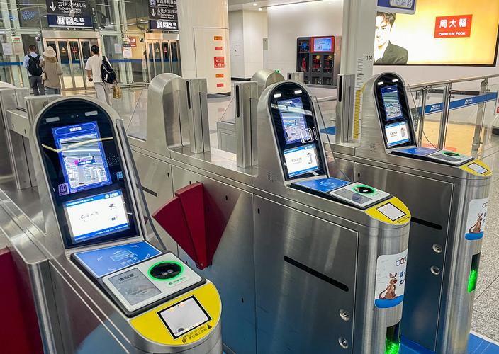 AI边缘计算爆发，人脸识别边缘盒让"数据不出设备"成为现实