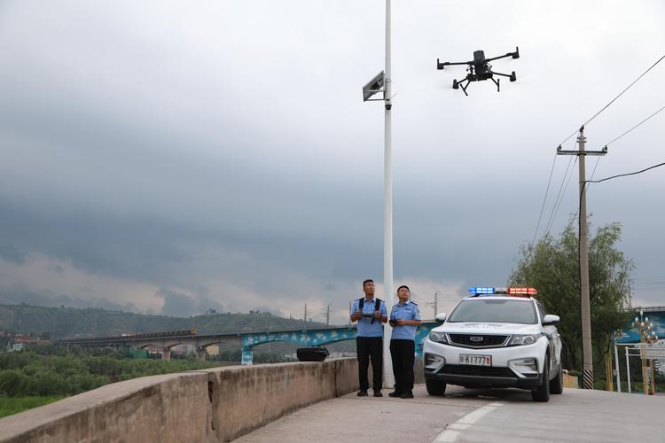 智慧城市 "AI 标配" 时代:无人机路灯巡检筑牢城市照明 "智防线"(图4)