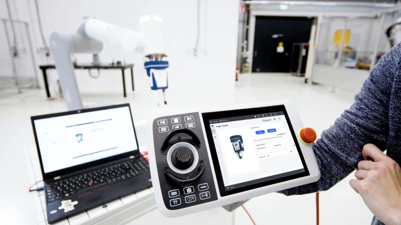 破解 "用工难"：万物纵横工业级边缘计算盒子赋能无代码工业机器人(图2)