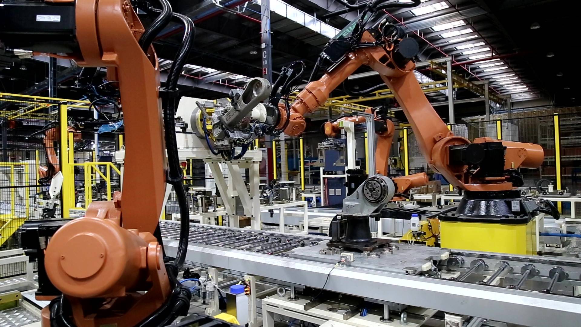 边缘盒子大模型未来发展趋势：从“标配”到“普惠"，开启全场景智能新纪元(图1)