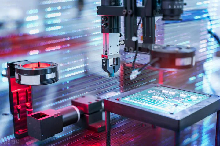 国产视觉 AI 边缘算法盒子主流芯片方案(RK3588/昇腾/地平线)对比(图3)