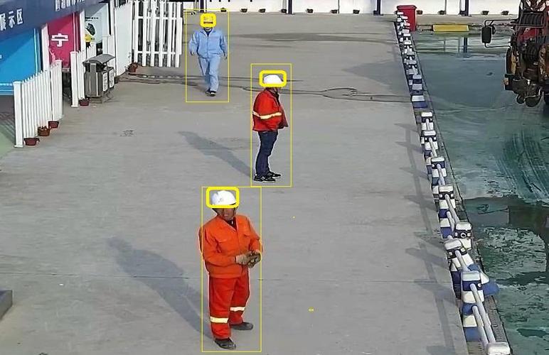 安全帽识别 AI算法：小目标、遮挡、暗光解决方案