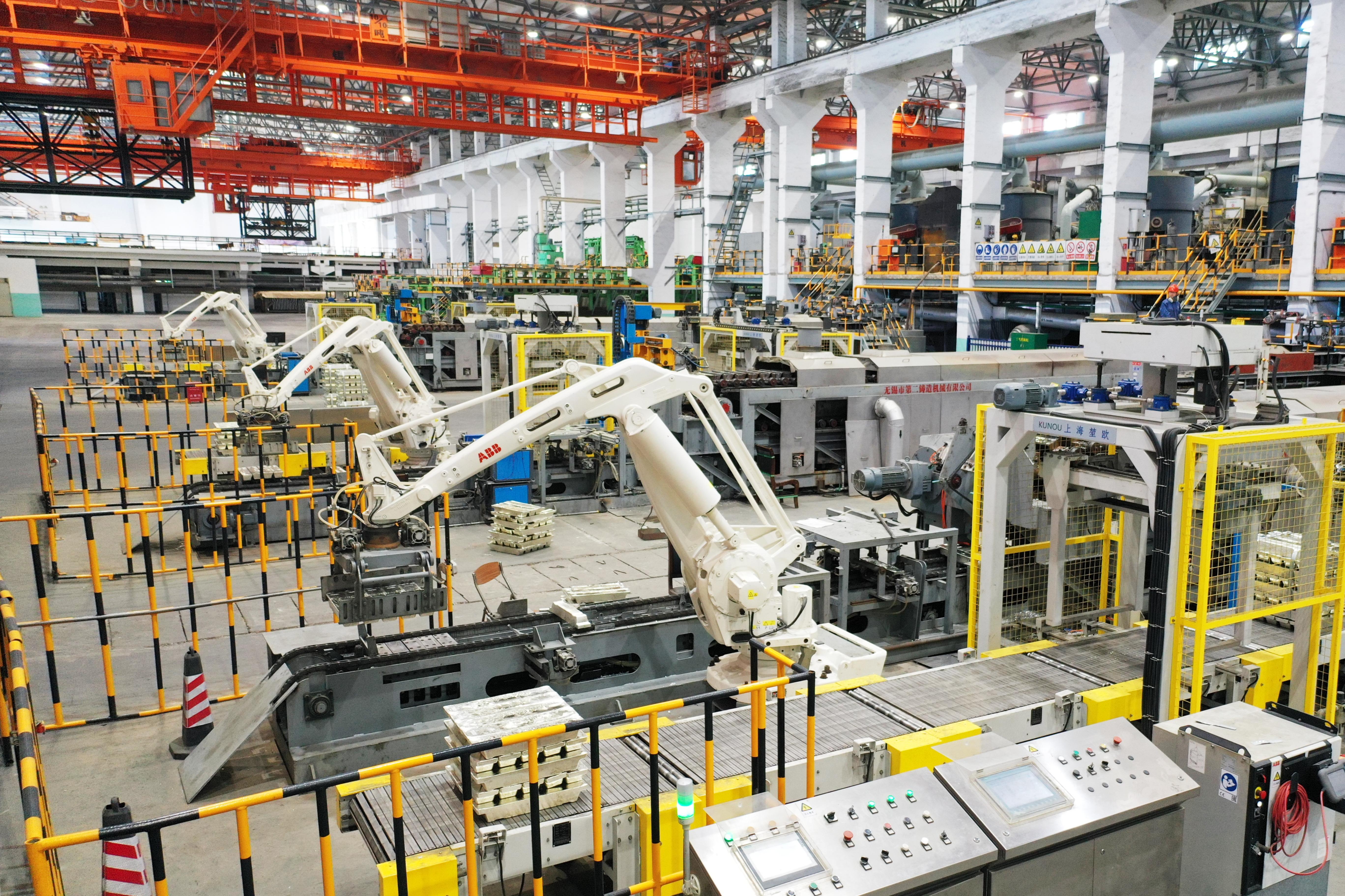 6TOPS基础算力可扩至320TOPS 万物纵横DA600/DA600J大模型一体机解锁算力自由(图2)