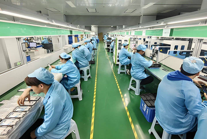 6TOPS 算力盒深度拆解：RK3588 芯片 + 无风扇设